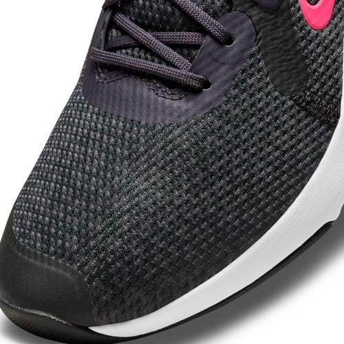 Suaugusiųjų bėgimo batai Nike TR 11 juodi
