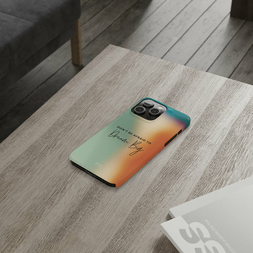 "Dream Big" citata – plonas dėklas, skirtas „iPhone 14“ serijai